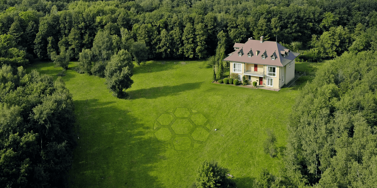 mowing lawn pattern